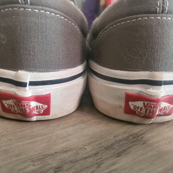Vans - Picture 5 of 5